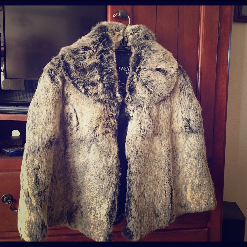 Black & White Rabbit Cape
